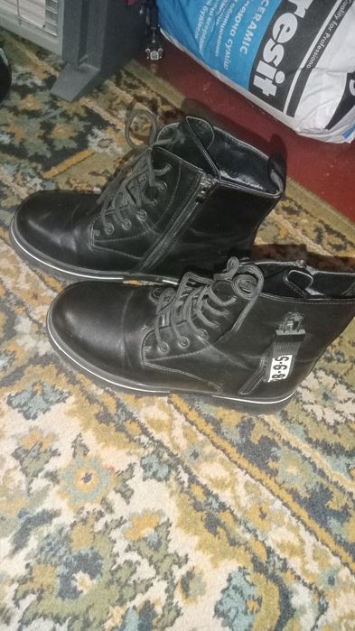 Взуття жіноче зимове