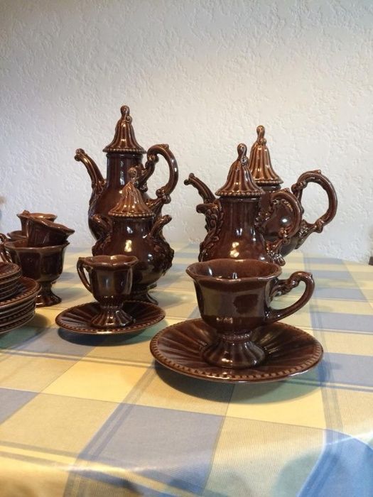 conjunto de chá e café típico de Águeda