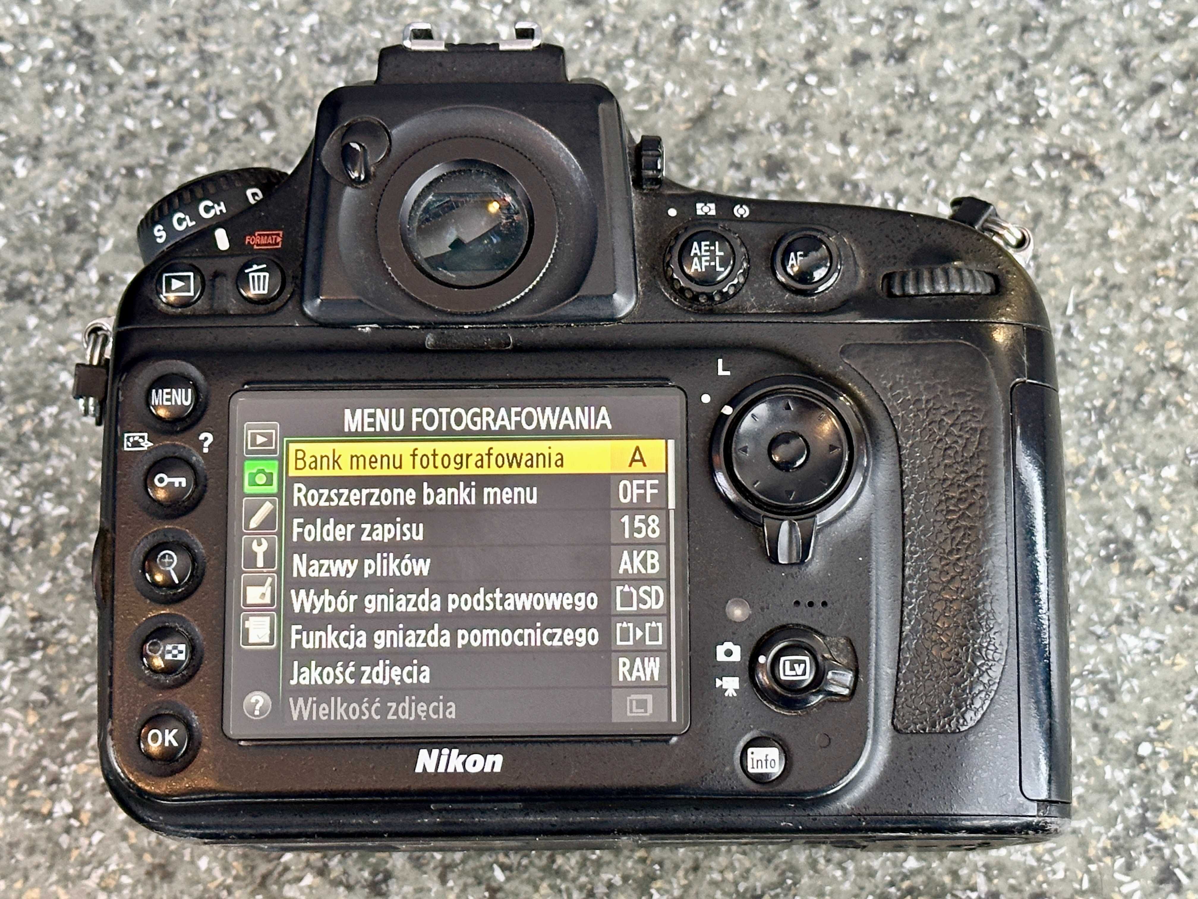 Nikon D800 + grip