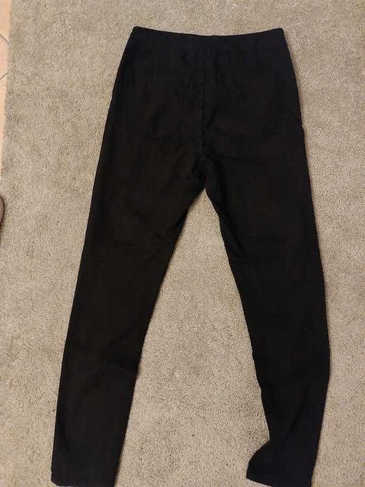 Calcas pretas lefties