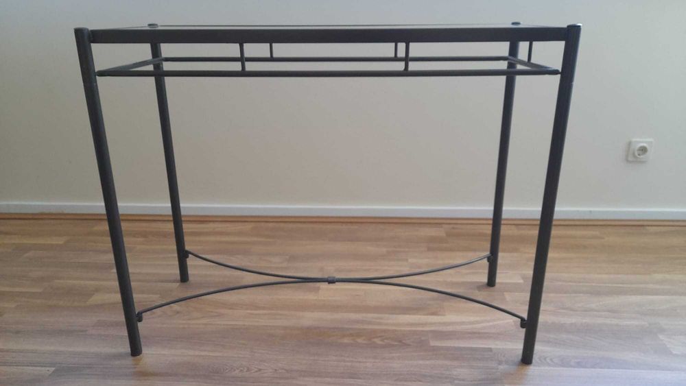 Mesa aparador com tampo em vidro