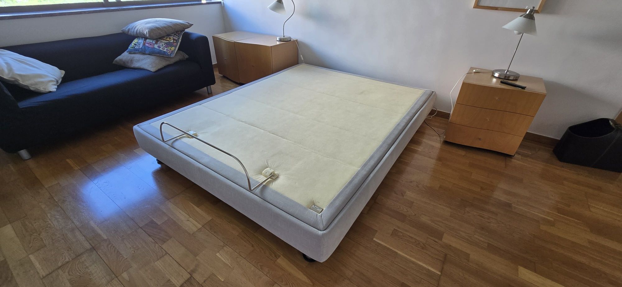 Cama articulada ERGOMOTION e colchão Sleep8