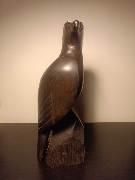 Estátua de madeira (Aguia/Falcão) (Escultura de madeira genuína)