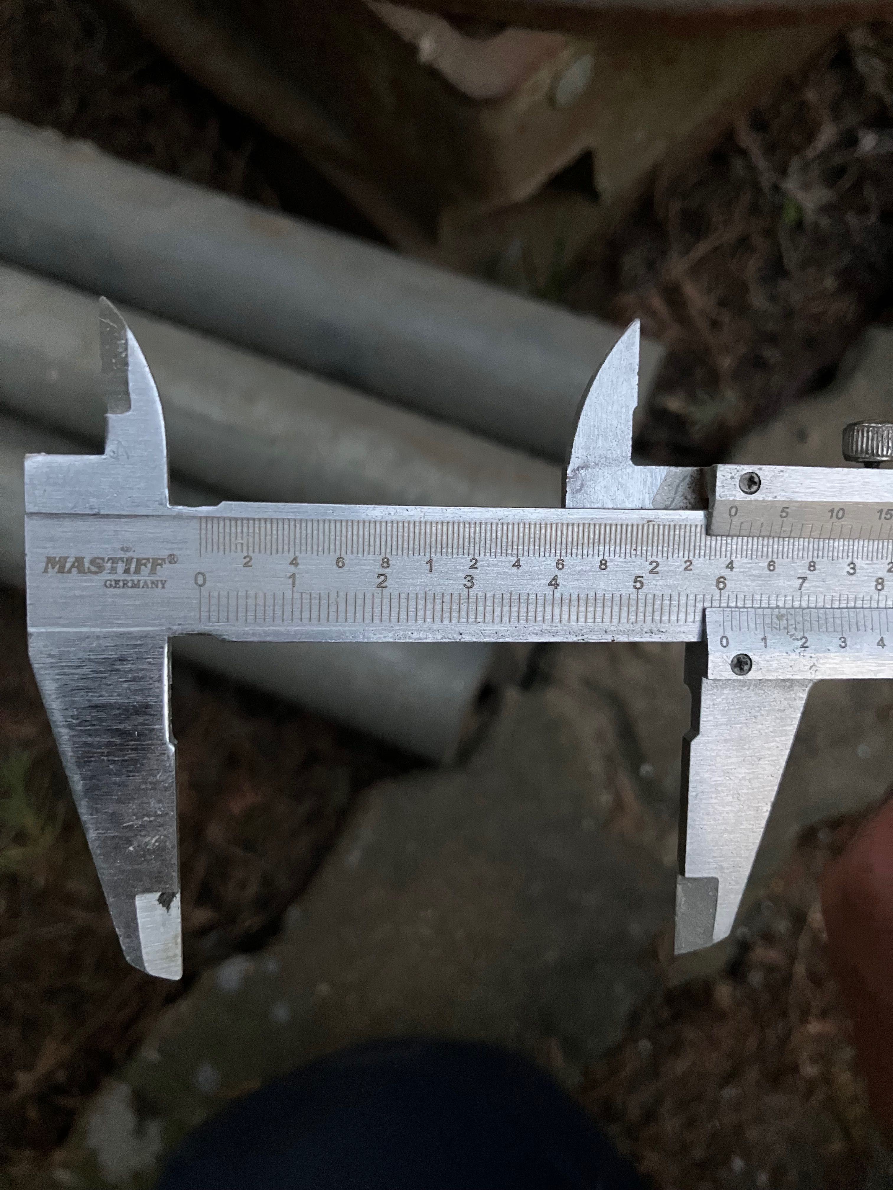 Rury ocynkowane na słupki fi 60x3 mm długość 4 m