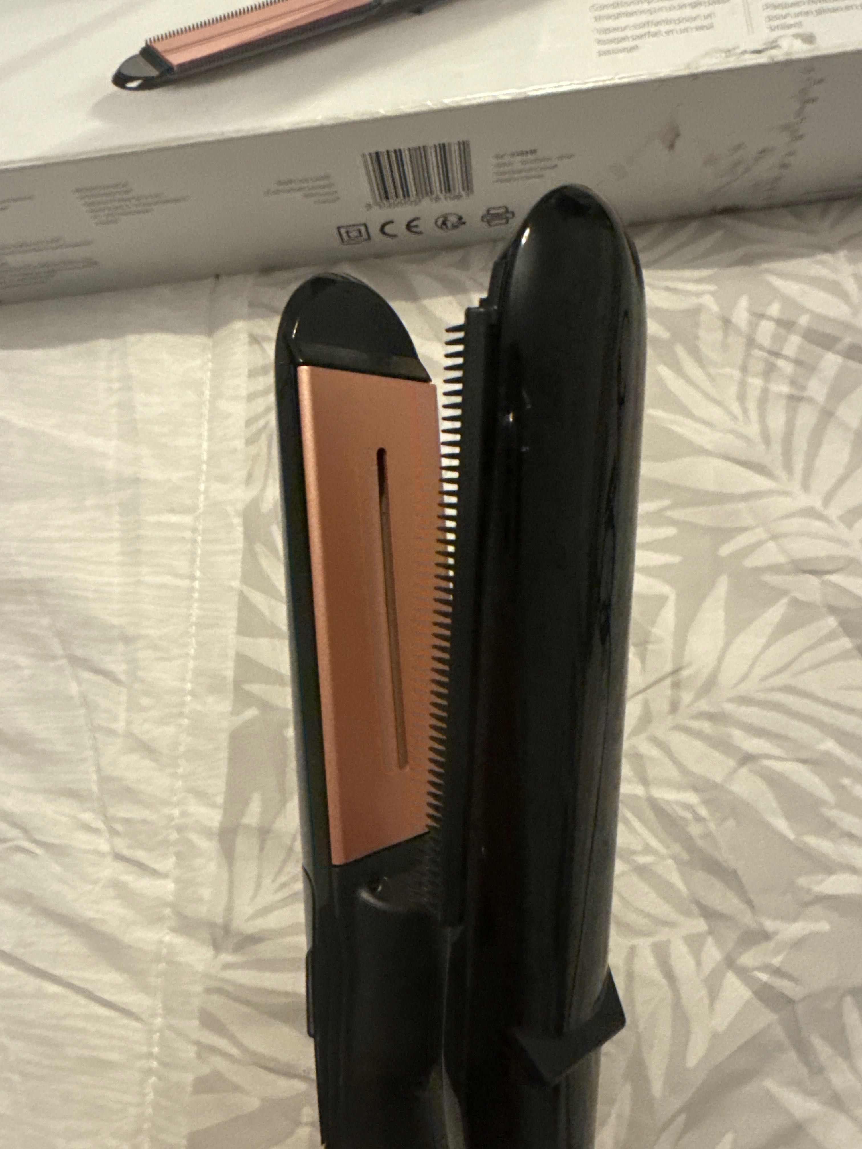 Alisador de Cabelo BABYLISS Steam Smooth ST493E