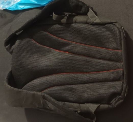 Mochilas variadas 3€ cada mais disponiveis em armazem