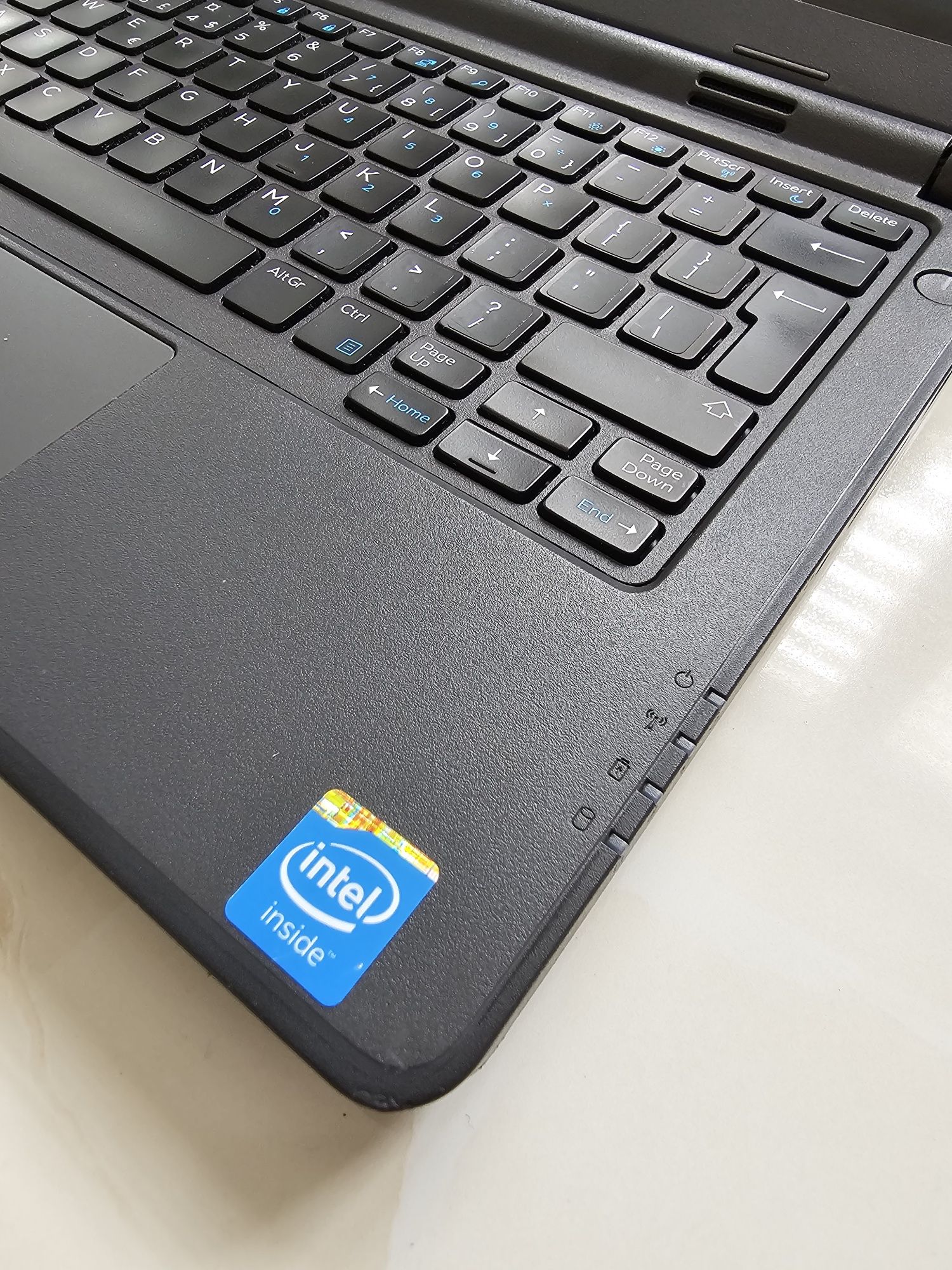 Dell Latitude 3160 Dotykowy  / 4GB DDR4 / Win 10
