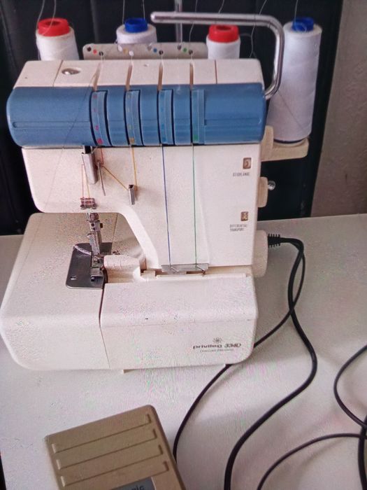 Оверлок Privileg 334D.Ідеальне  качество строчки