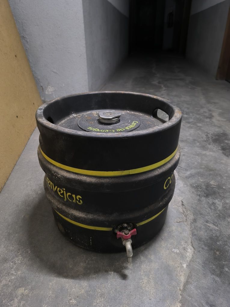 Barril com torneira 30 litros