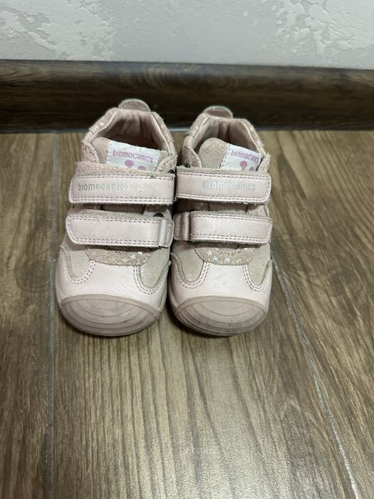 Кросівки,чобітки,ботинки Biomecanics