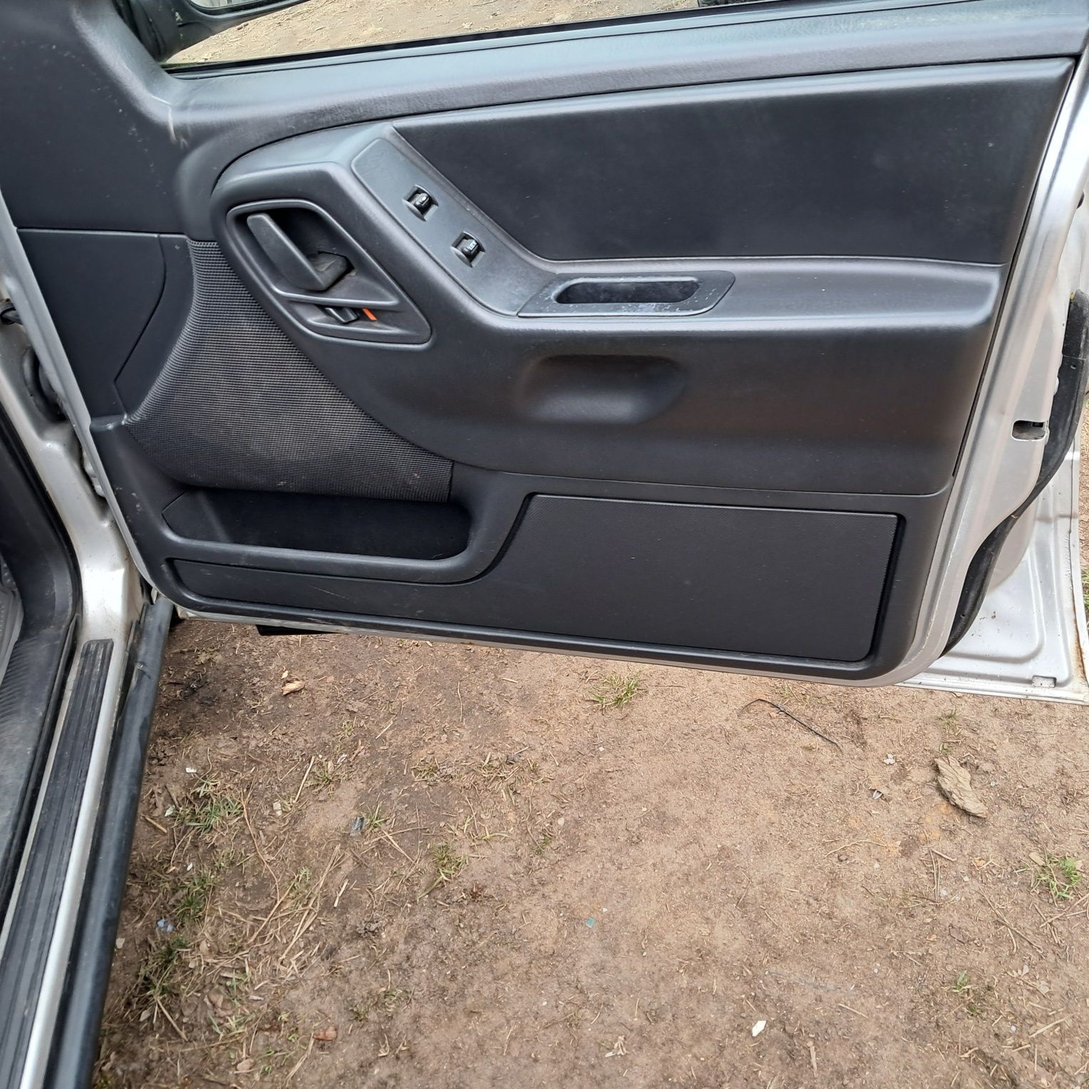 Fotele boczki jeep Grand Cherokee wj 4.7
