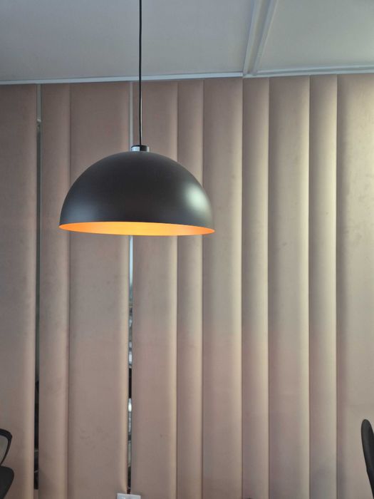 Lampa wisząca poekspozycyjna