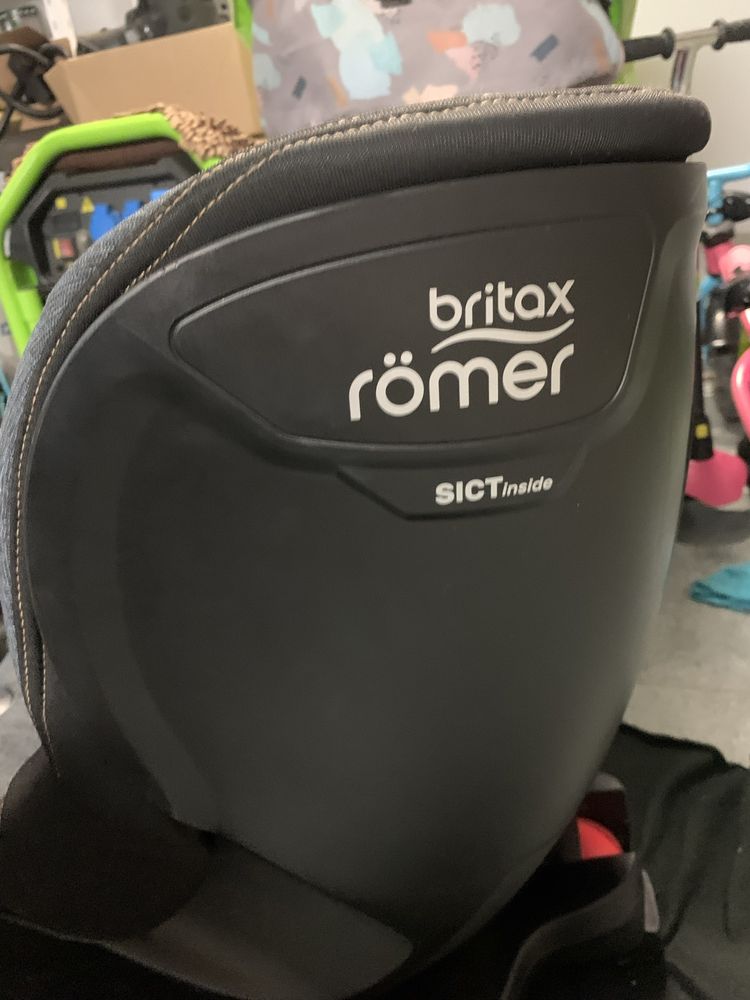 BRITAX ROMER Dualfix M Plus Obrotowy Fotelik SAMOCHODOWY DO 18 KG