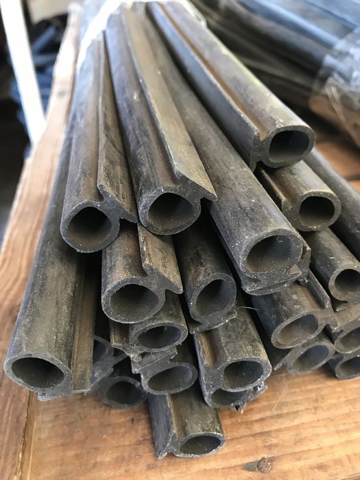 Уплотнитель порога двери Зил