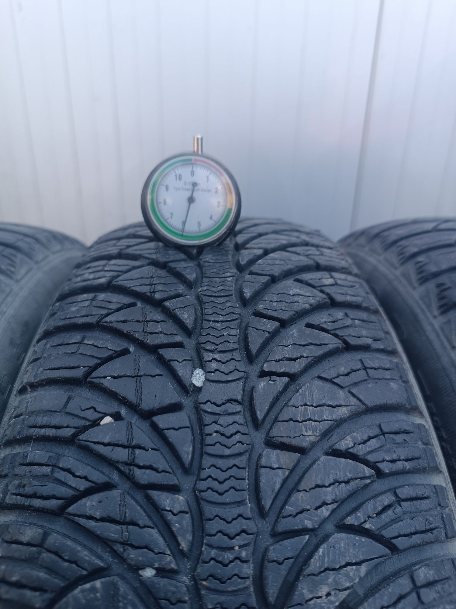 185/60R15 komplet opon zimowych Fulda