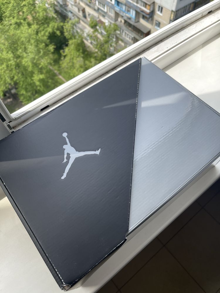 Кросівки Jordan Max Aura 6