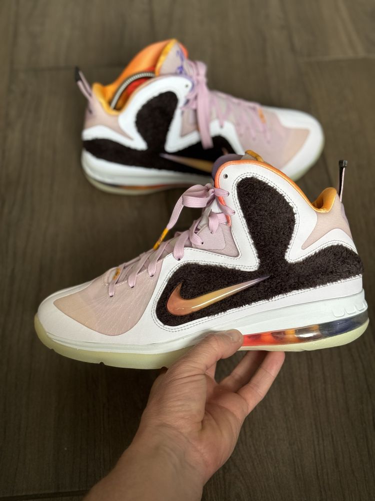 Кроссовки Nike LeBron IX 9 King of LA Pink DJ3908 600