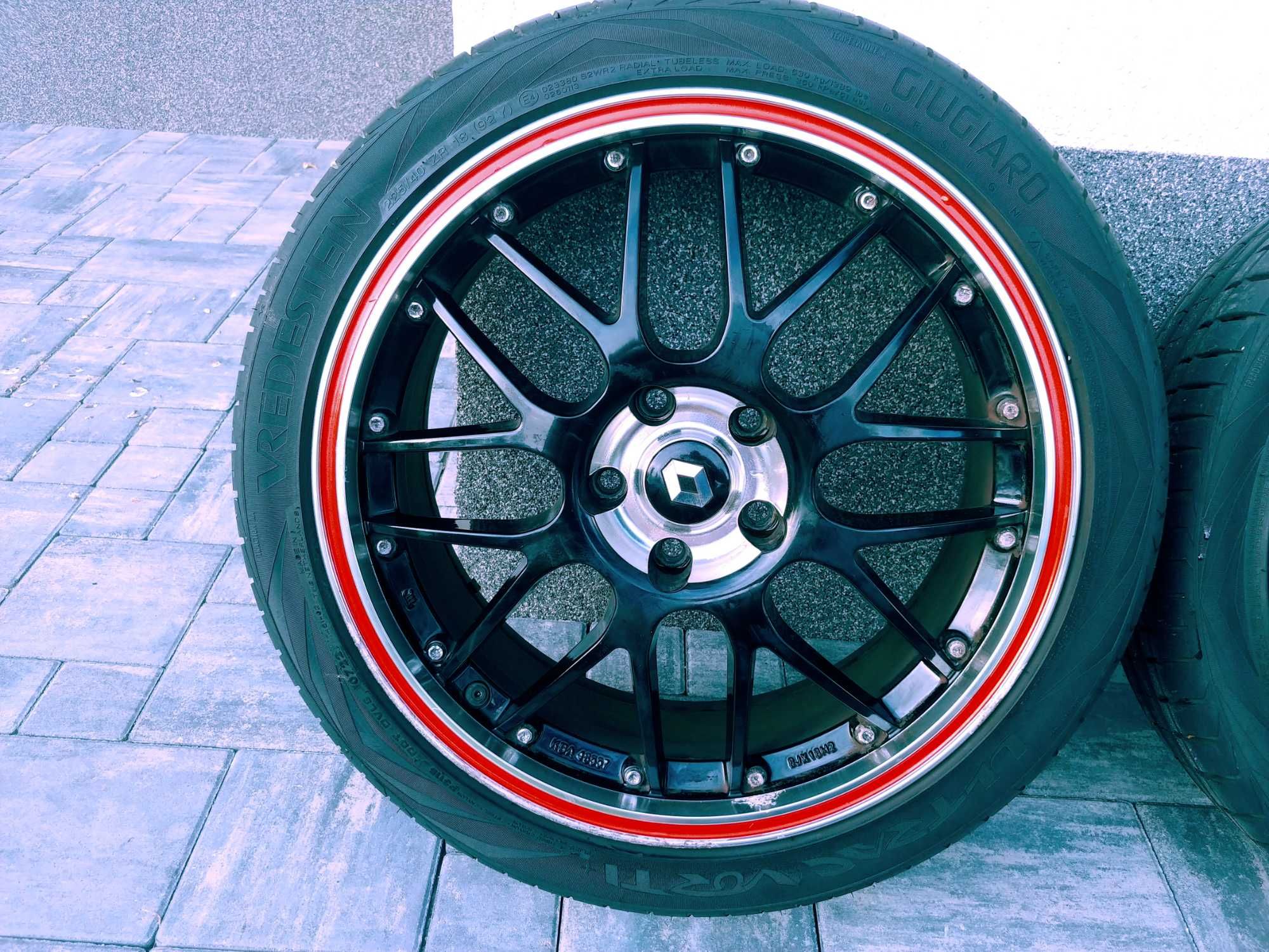 Koła 225/40R18 5x114,3 ET38  VREDESTEIN ULTRAC VORTI+ renault