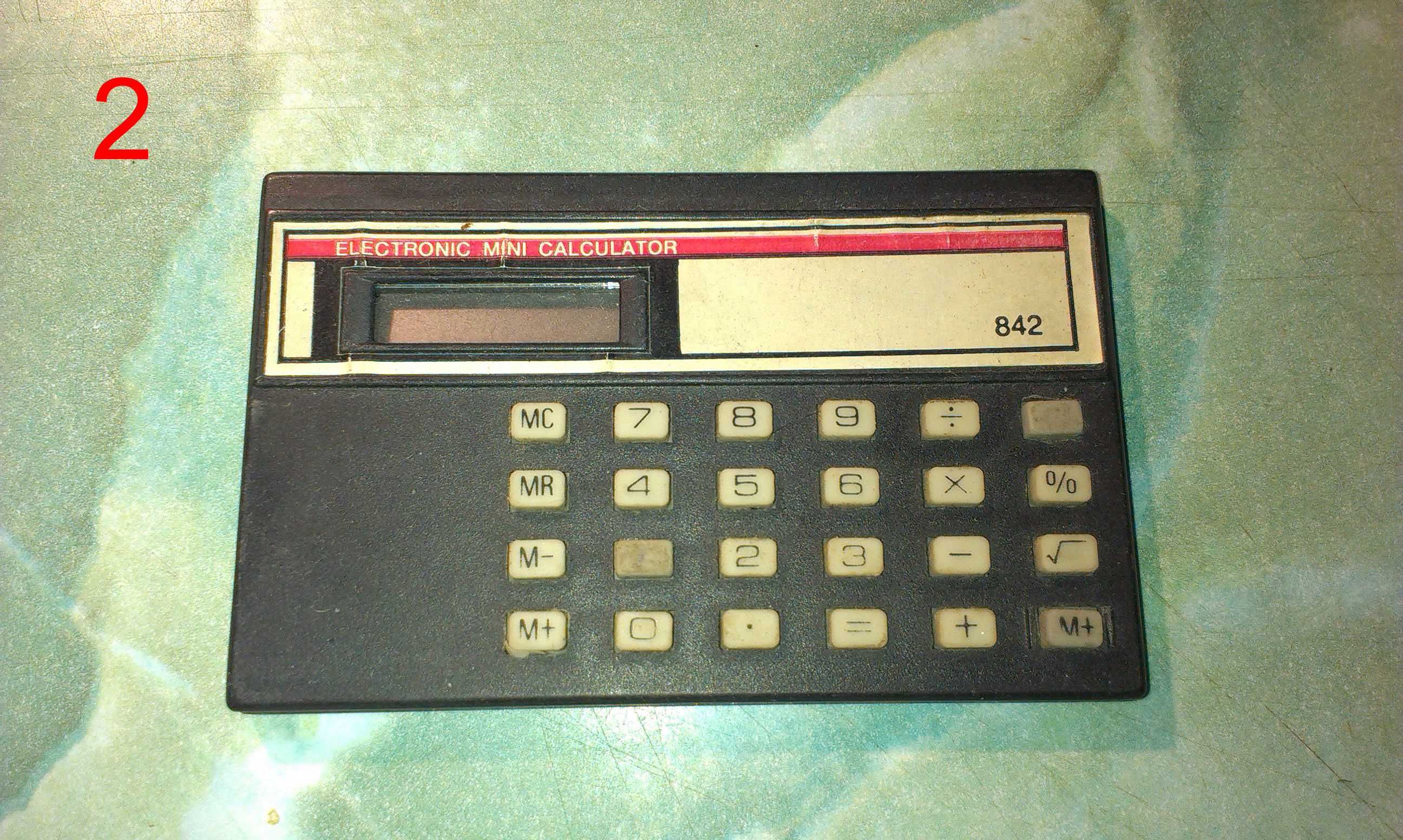 Калькулятор "Electronic mini calculator 842"