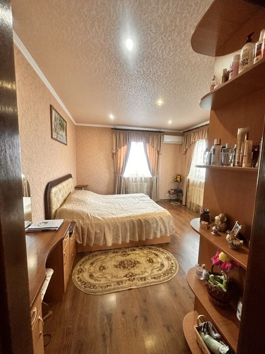 Продам будинок р-н ветлікарні Борисполь