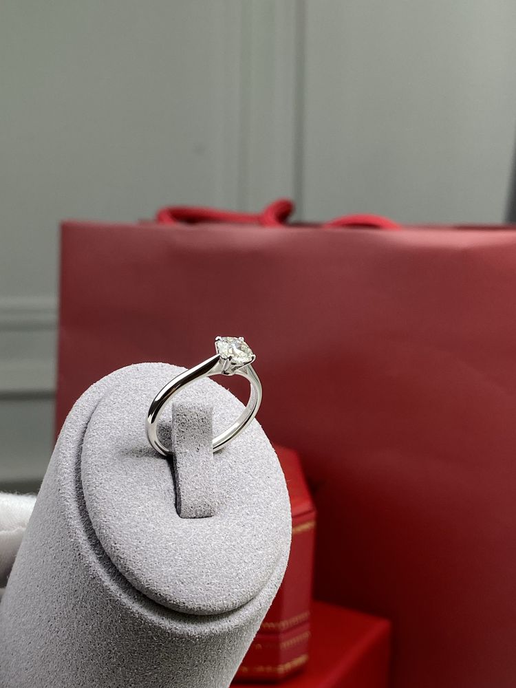 Каблучка з діамантом 0.7 ct GIA Cartier | кольцо бриллиант сертификат