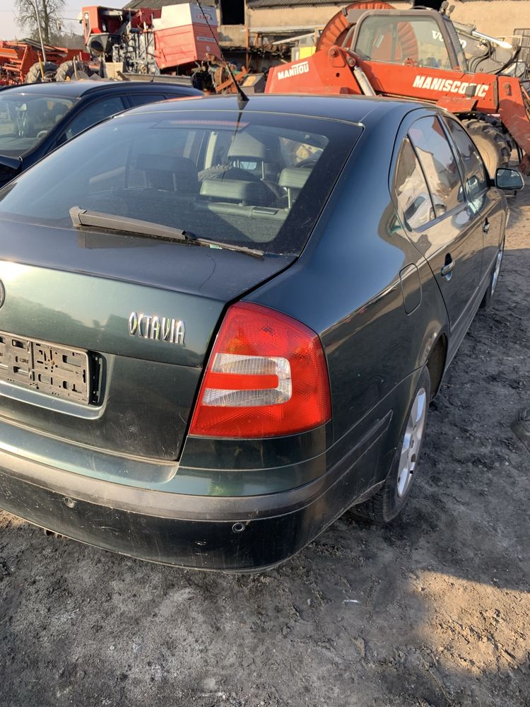 Skoda octavia 1.6 uszkodzona