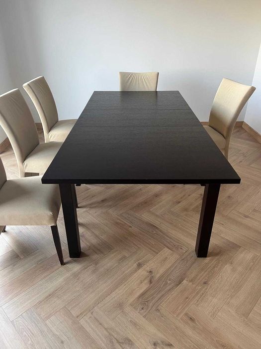 Stół rozkładany wraz z krzesłami (6 sztuk)