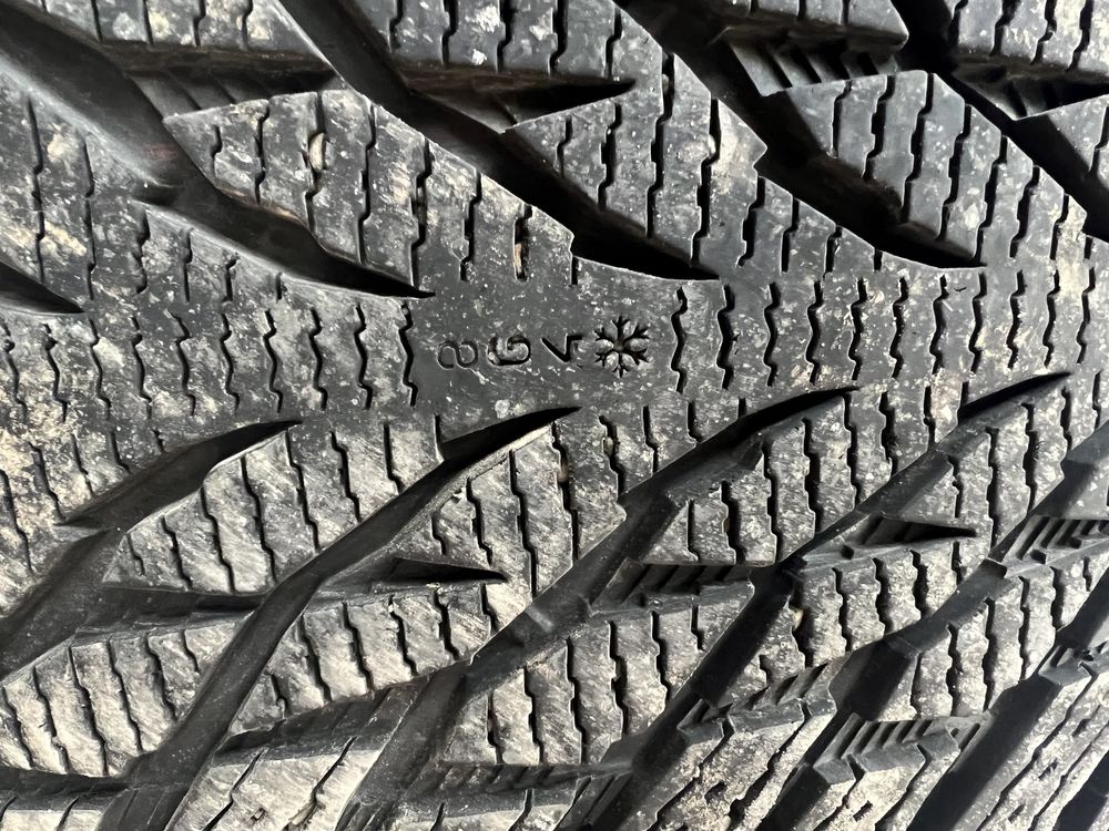 Nokian Hakkapeliitta R3 SUV 275/45 R20