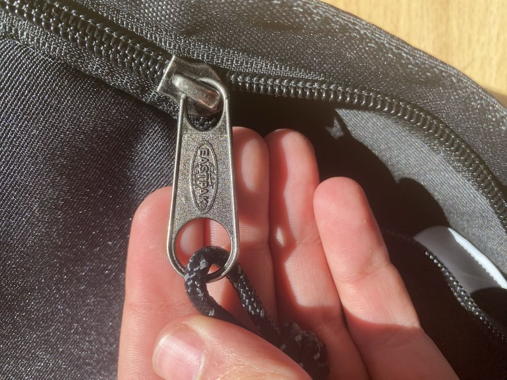 Рюкзак Eastpak 27 літрів / для ноутбуку