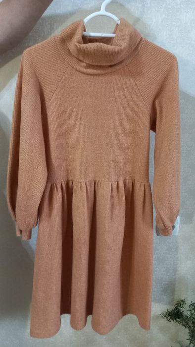 Тепле плаття для дівчинки