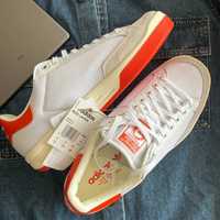 Adidas 'Rod Laver'