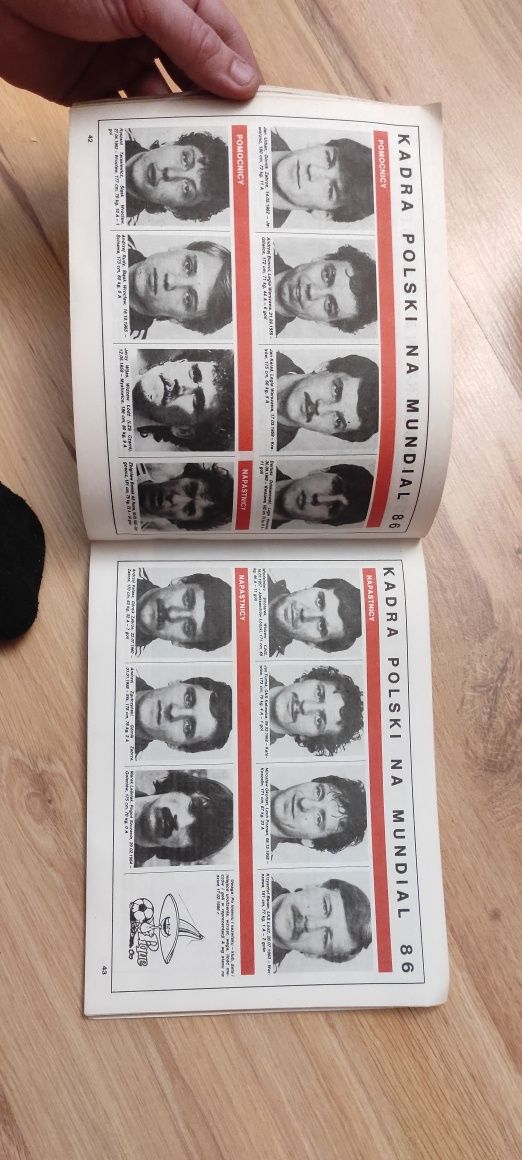 Stara książka sportowa mexico 86 piłka nożna pamiątka