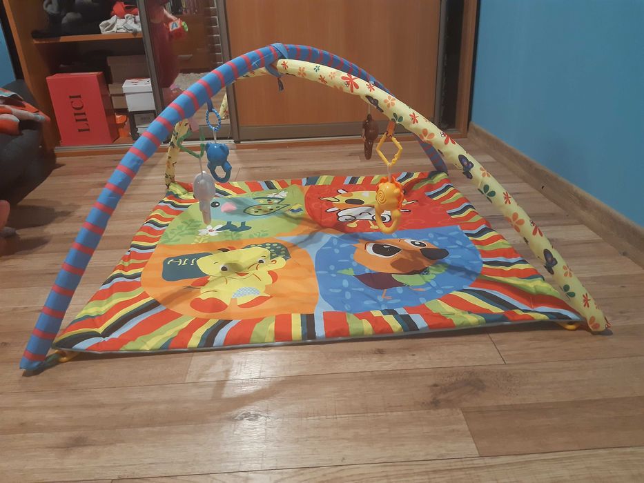 Килимок ігровий з дугами та брязкальцями