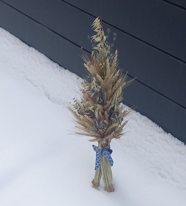 Дідухи   Снопи пшениці, жита