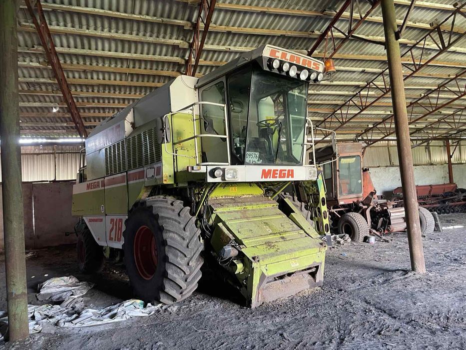 Комбайн CLAAS MEGA 218