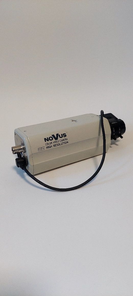 kamera Novus NVC- HC510

NOVUS NVC-HC510 z obiektywem 3,5-8mm f1,4 o