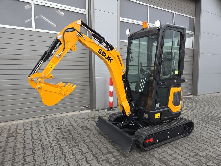 SDJK JKW-18 Nowa Minikoparka 1800 kg