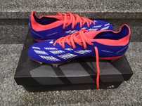 Chuteiras Adidas Predator tamanho 43