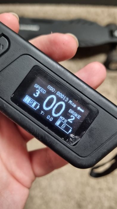 Електроскейт Isinwheel V8 (новий, пробіг 21км)
 
V8
 
Electric
 
Skate