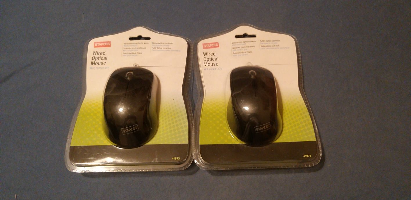 Wired optical mouse staples