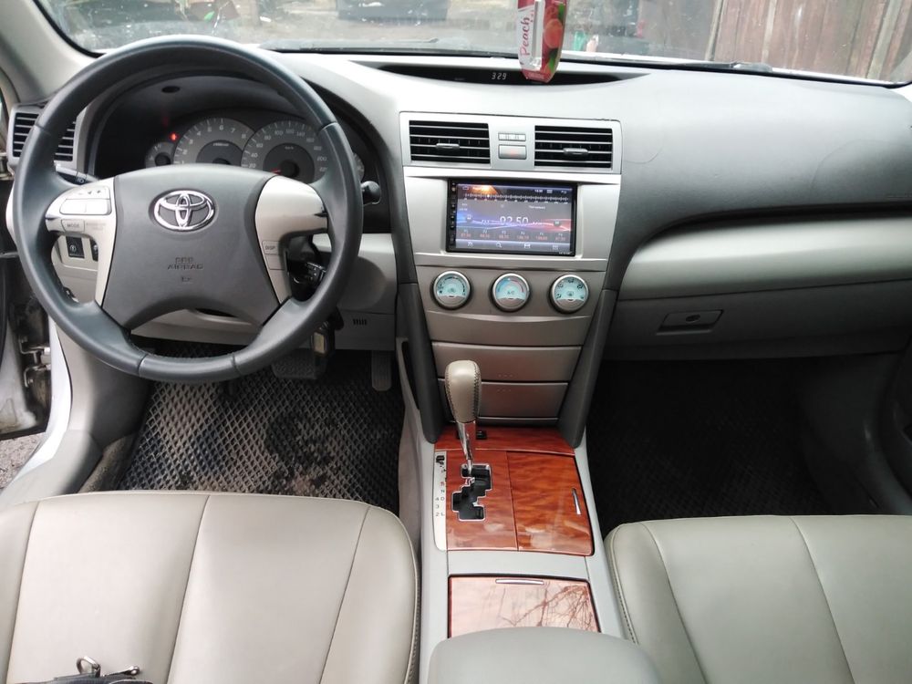 Продам Toyota Camry