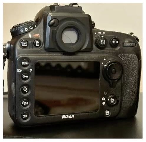 Продаю фотоапарат nikon D800