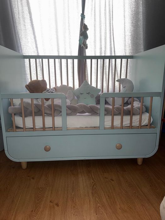 Berço com gaveta e trocador- IKEA MYLLRA