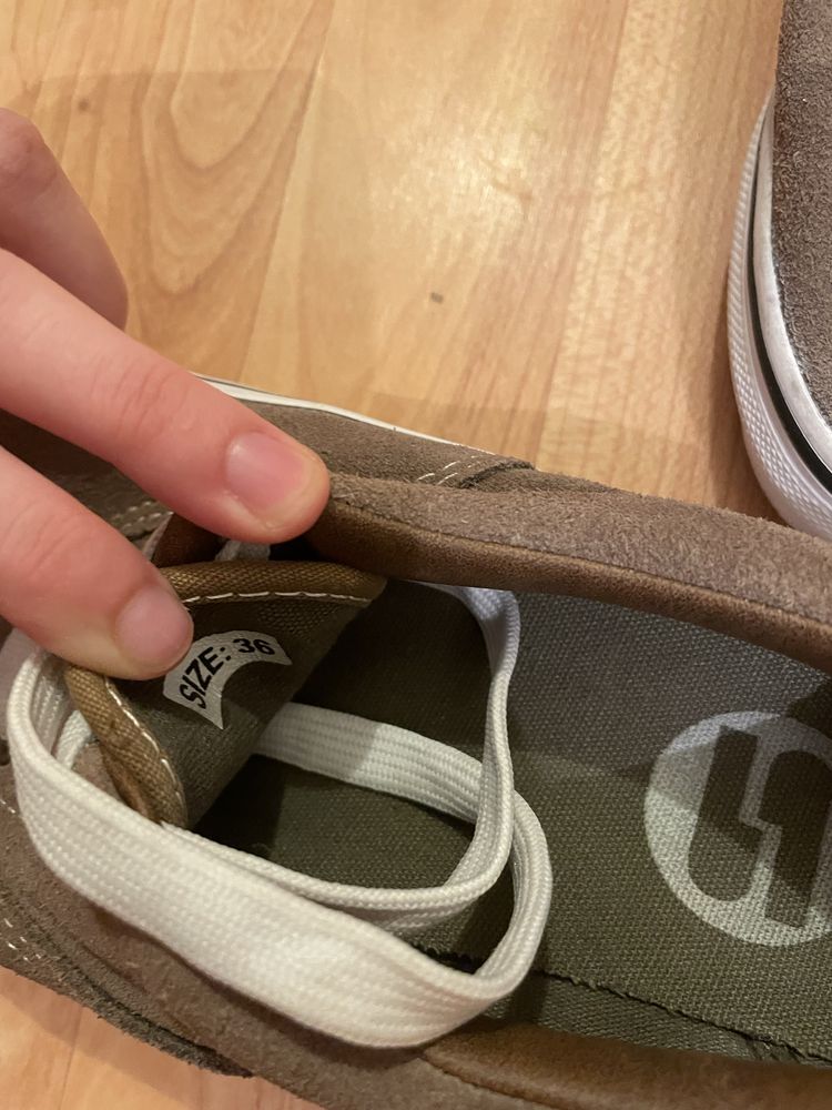 Tenis com atacador