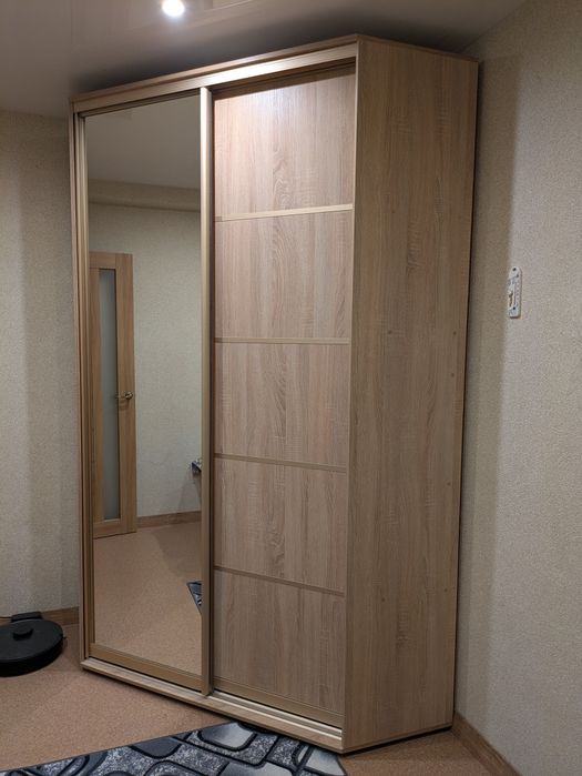 Шкаф-купе угловой 2.4х1.2х1.3