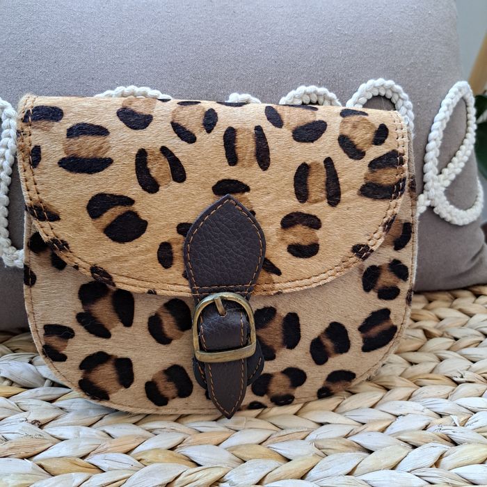 Mala em pele animal print