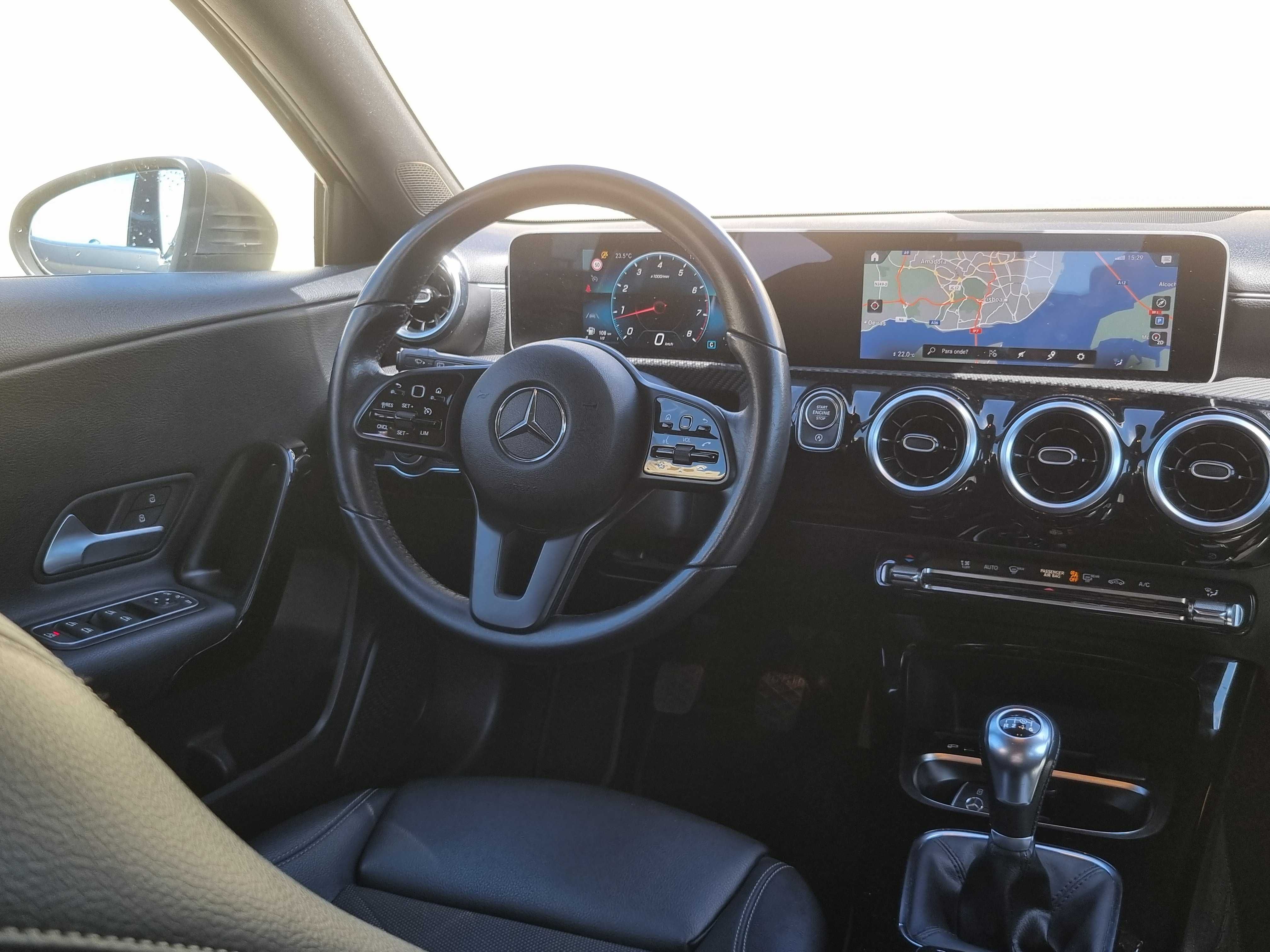 MERCEDES Classe A - Android Auto, Apple CarPlay, Estacionamento auto