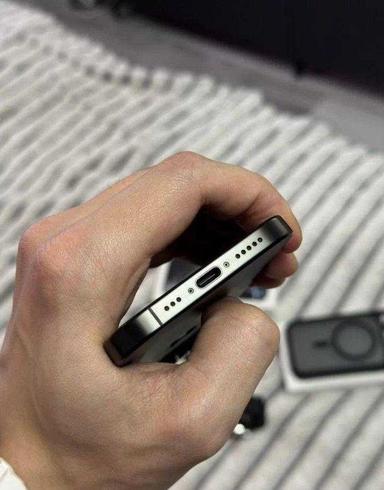 iPhone 16 Pro, 256 ГБ