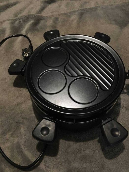 Електричний раклетний гриль