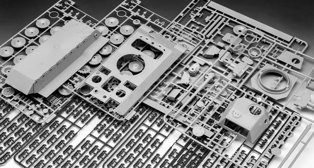 Czołg model 1/35 Revell 03273 PANTHER AUSF. D
